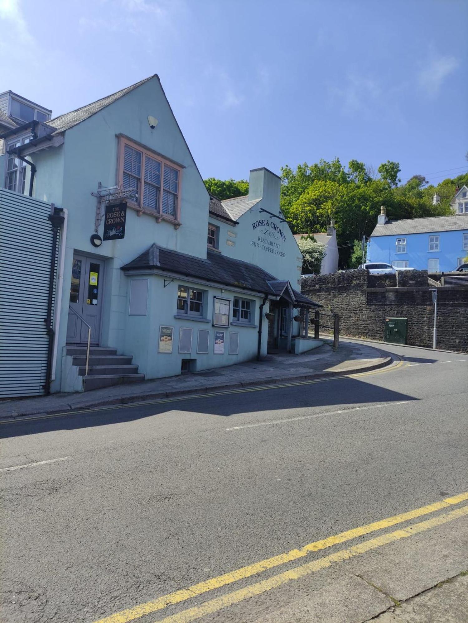 Rose And Crown Hotel & Hope And Anchor Bar Goodwick Екстер'єр фото
